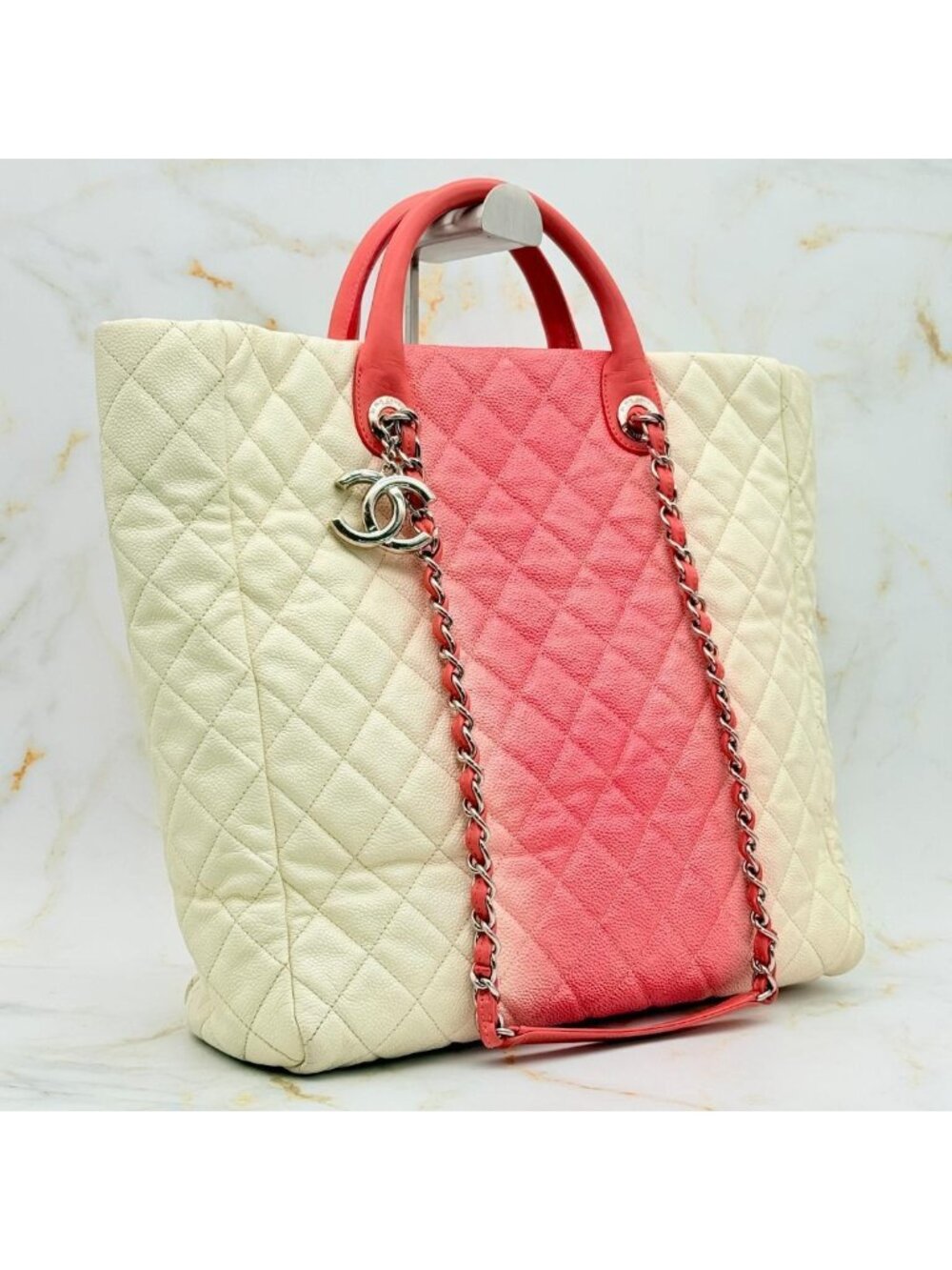 Chanel Gradient Chain Tote - Picture 3 of 15